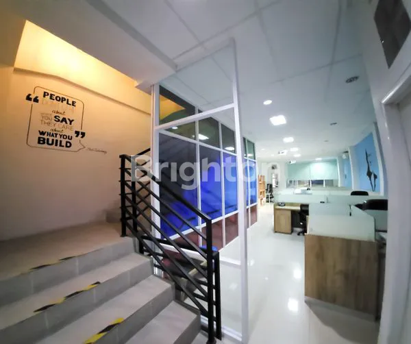 image RUKO 4 LANTAI DI JALAN KEBON JERUK JAKARTA BARAT  (3)