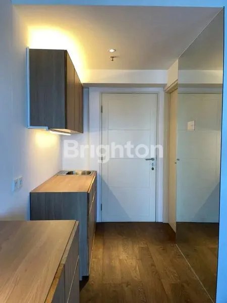 image APARTEMEN TANGLIN 2BR JADI 1BR FURNISHED MEWAH  (5)