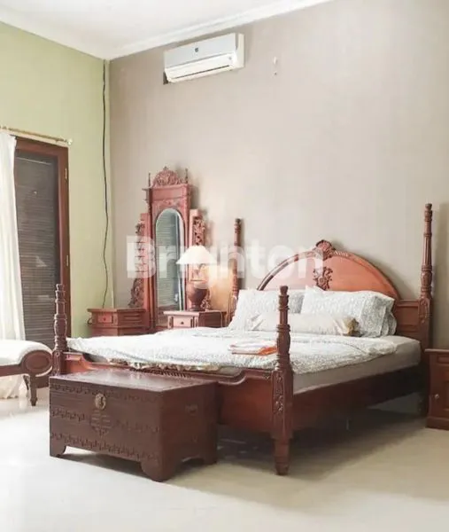 image RUMAH BERGAYA ETNIK + KOLAM RENANG  (6)