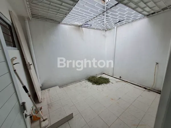 image DIJUAL RUMAH SIAP HUNI CAWANG JAKARTA TIMUR (6)