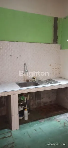 image RUMAH VINTAGE 1 LANTAI TENGAH KOTA DEKAT BALAPAN SOLO (5)