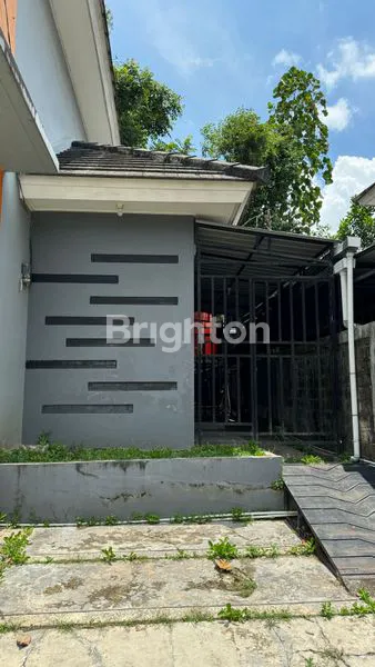 image RUMAH SUPER LEGA DI PERUMAHAN YANG ASRI (2)