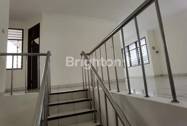 image DIJUAL RUMAH DI TAMAN ARIES (6)