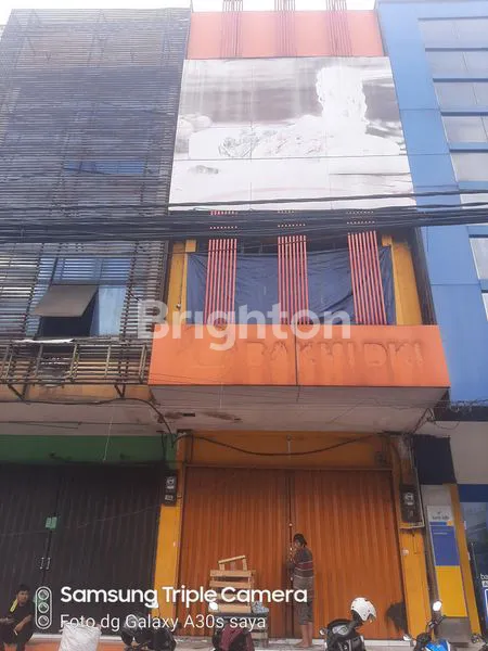 RUKO 3 LANTAI + 1 LANTAI BASEMENT + ROOF TOP SANGAT STRATEGIS DI JL RAYA SUDIRMAN BOGOR