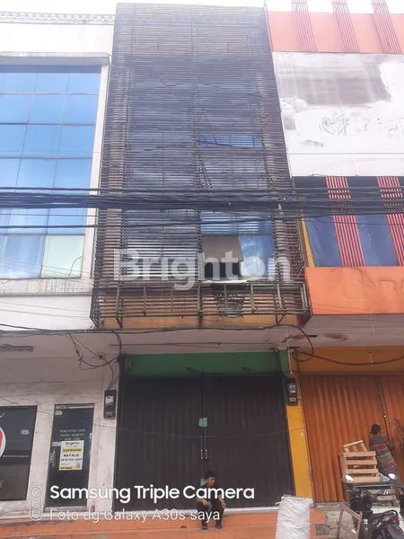 RUKO 3 LANTAI + 1 LANTAI BASEMENT SANGAT STRATEGIS DI JL RAYA SUDIRMAN BOGOR