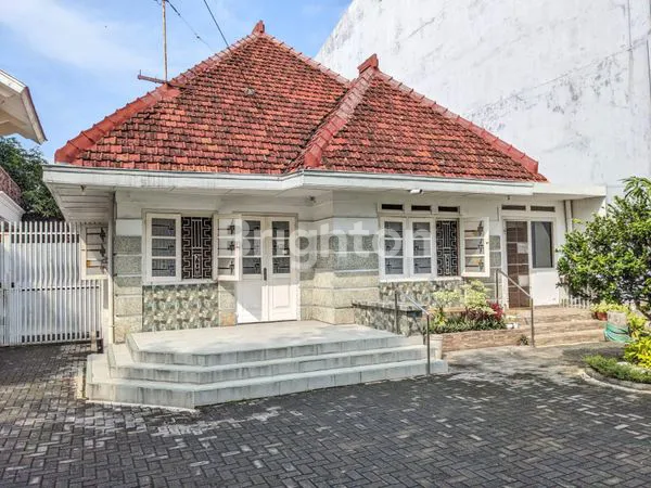 image INI DIA BENAR BENAR RUMAH IDEAL DI TENGAH KOTA  (1)