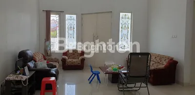image RUMAH POJOK 2 LANTAI BANGUNAN BERKUALITAS DARMO INDAH TIMUR LUAS (3)