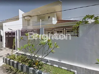 image RUMAH POJOK 2 LANTAI BANGUNAN BERKUALITAS DARMO INDAH TIMUR LUAS (4)