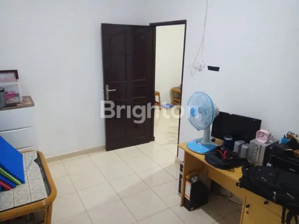 image RUMAH 1 LANTAI NYAMAN SIAP HUNI DI DALAM KOMPLEK PERUMAHAN DI DAERAH KENTEN CITY (3)