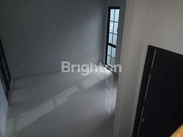 image RUMAH 2 LANTAI DI BANJAR WIJAYA CLUSTER HAZEL TANGERANG  (2)