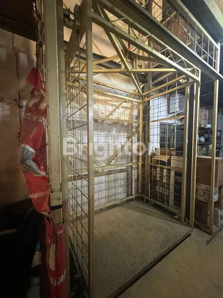 image JUAL GUDANG DI KOMPLEK PERGUDANGAN DIAMOND PURI ANJASMORO SEMARANG  (4)