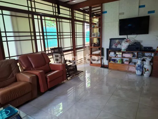 image RUMAH LUAS SIAP HUNI DI PUSPONJOLO SEMARANG BARAT  (4)