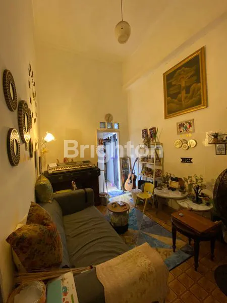 image RUMAH CANTIK 2 LANTAI JELAMBAR PETAMBURAN (5)