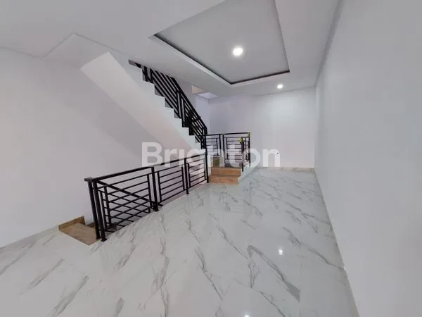 image RUMAH MODERN 4 LANTAI SHM DI TAMAN RATU JAKARTA BARAT (6)