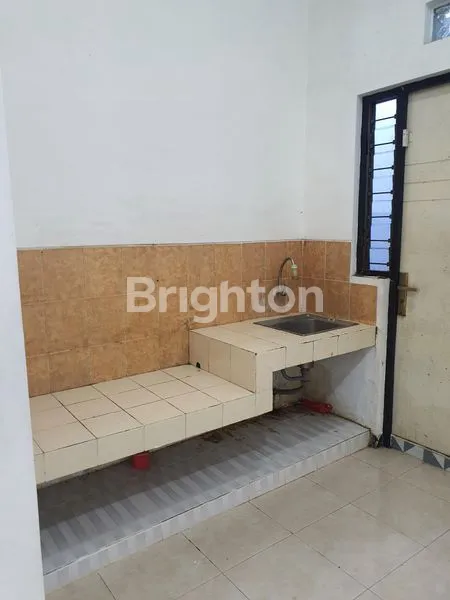 image HUNIAN STRATEGIS SURABAYA, 2+1 KT & CARPORT (5)