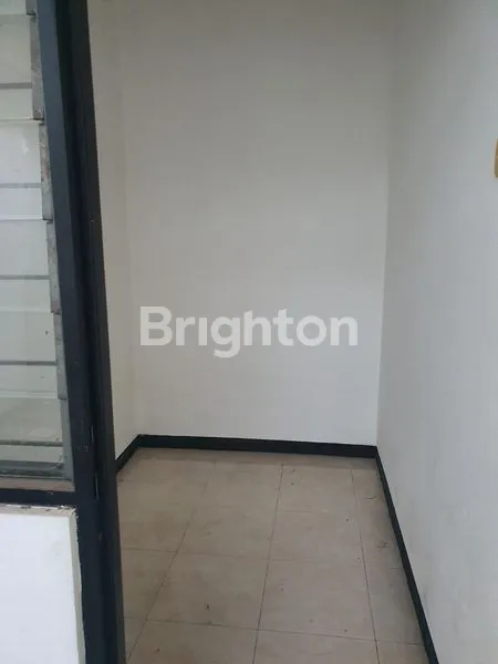 image HUNIAN STRATEGIS SURABAYA, 2+1 KT & CARPORT (7)