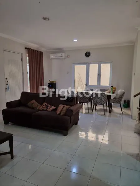 image RUMAH TERAWAT, RAPIH SIAP HUNI DI DALAM KOMPLEK KOTA WISATA CIBUBUR (2)