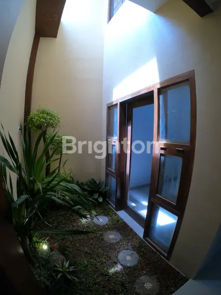 image DIJUAL RUMAH CANTIK 2 LANTAI DITENGAH KOTA SMG (2)