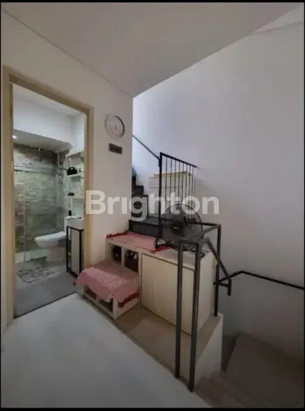 image RUMAH MODERN  MINIMALIS CLUSTER TABEBUYA BSD  FURNISHED, 3 LANTAI BSD TANGERANG (6)