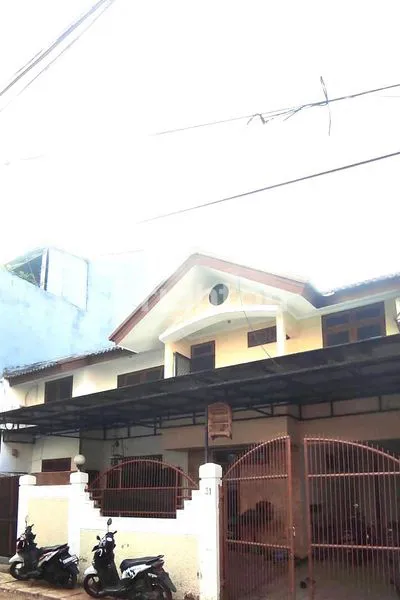 image RUMAH CANTIK ASRI 2 LANTAI JERUK MANIS (1)
