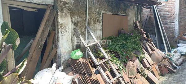 image BANGUNAN HITUNG TANAH LOKASI STRATEGIS DEKAT RS. LUDIRA HUSADA TAMA (2)
