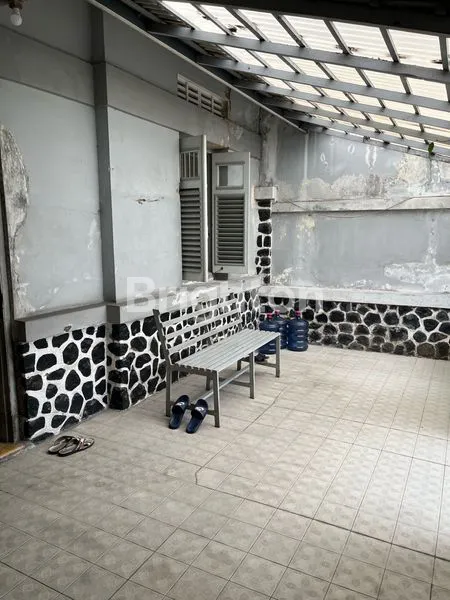 image RUMAH TENGAH KOTA BUTUH LAKU CEPAT PANDANARAN SIMPANGLIMA SEMARANG (4)