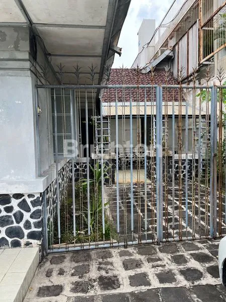 image RUMAH TENGAH KOTA BUTUH LAKU CEPAT PANDANARAN SIMPANGLIMA SEMARANG (5)