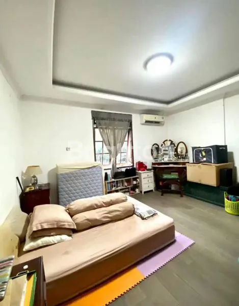 image TURUN HARGA RUMAH 2.5 LANTAI BARU RENOVASI SIAP HUNI DI PAMULANG PERMAI (5)