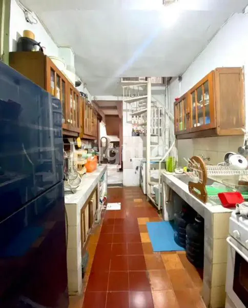 image TURUN HARGA RUMAH 2.5 LANTAI BARU RENOVASI SIAP HUNI DI PAMULANG PERMAI (8)