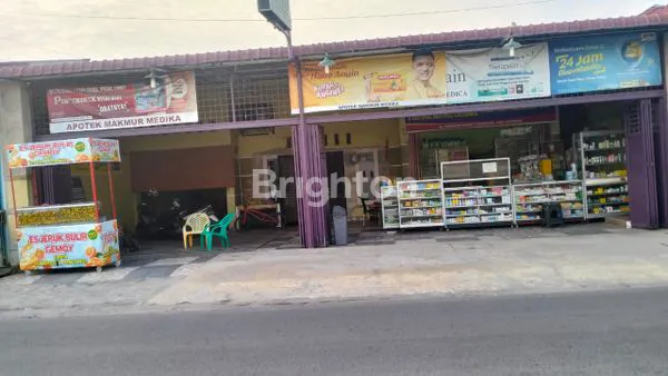 image RUMAH SEMI RUKO 3 PINTU 1,5 LANTAI + APOTEK DI LOKASI RAMAI (1)
