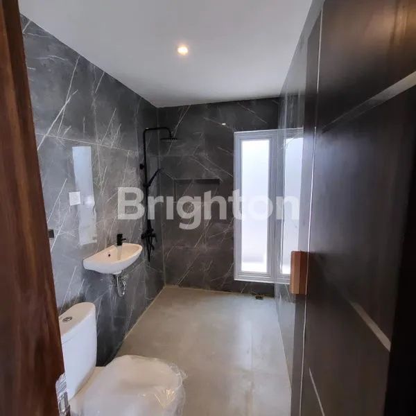 image RUMAH EKS RUMAH CONTOH DI ABIASAN KENTEN (8)