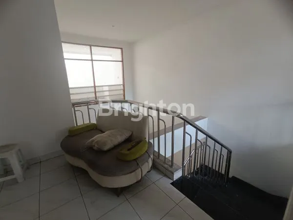 image RUMAH LUAS KOMPLEKS GREENVILLE JAKARTA BARAT (6)