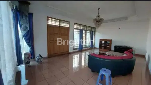image DIJUAL RUMAH DI PERUMAHAN MERUYA  (4)