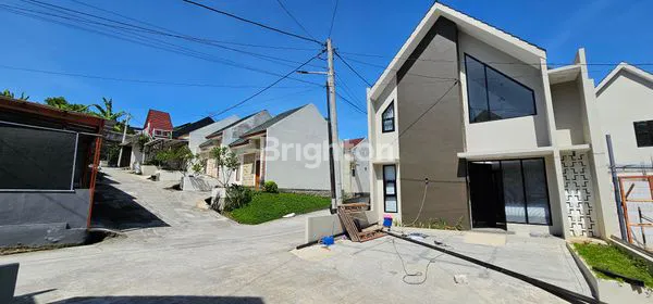 image RUMAH MURAH, 2 LANTAI SIAP HUNI DI LEYANGAN UNGARAN TIMUR (2)