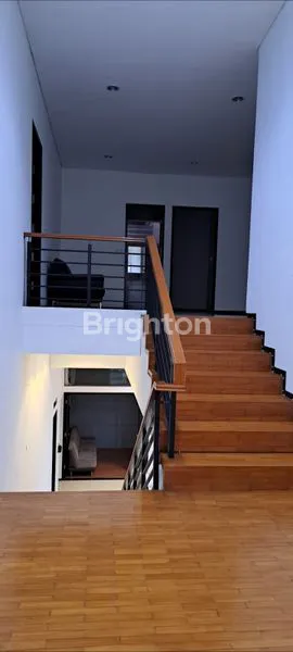 image RUMAH SEMI FURNISH 2 LANTAI  SINGGASANA CIBADUYUT  (6)