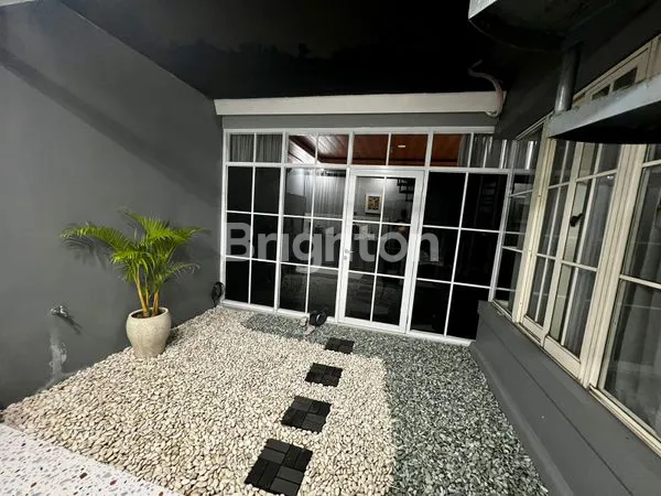 image RUMAH MEWAH TAMAN BRAWIJAYA LIPPO CENTRAL TANGERANG (6)