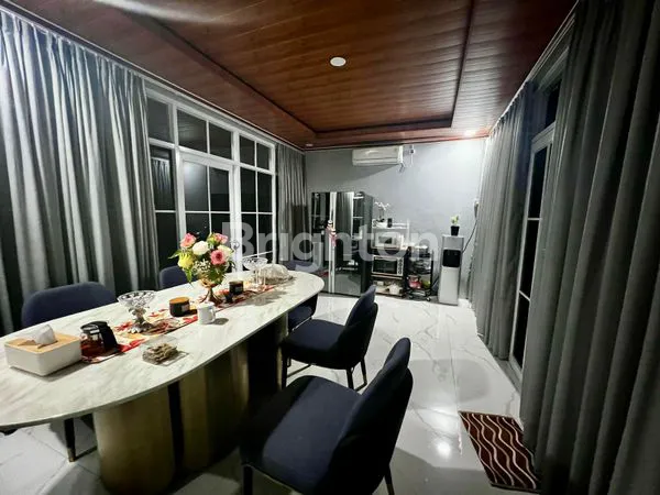 image RUMAH MEWAH TAMAN BRAWIJAYA LIPPO CENTRAL TANGERANG (4)