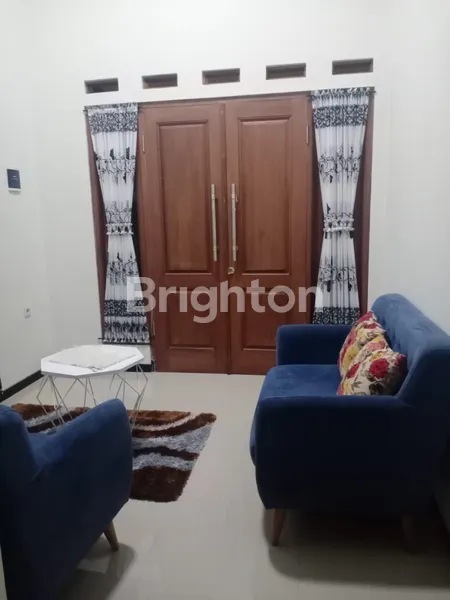image RUMAH 3 KAMAR TIDUR DILENGKAPI PERABOT DI JUNREJO DEKAT UMM KAMPUS III (4)