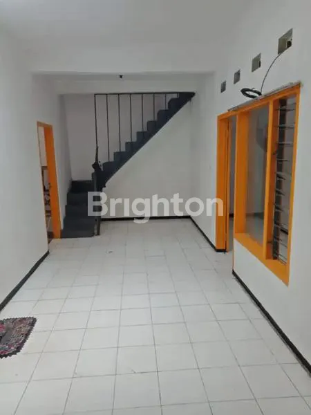 image DISEWAKAN RUMAH DAERAH BURING (3)