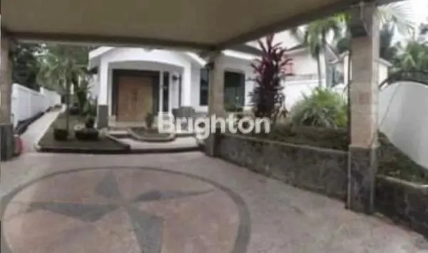 image RUMAH MEGAH ALA VILLA (1)