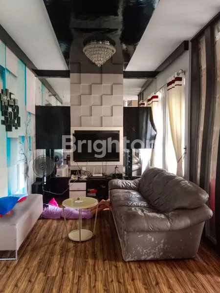 image DIJUAL RUMAH 2 LANTAI FULL FURNISH (4)