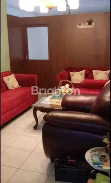 image RUMAH SULTAN PERUM MODERNLAND TANGERANG (2)