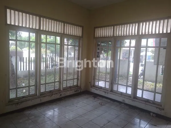 DIJUAL/DISEWAKAN CEPAT.. RUMAH LAMA KETINTANG BARU