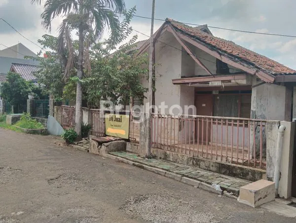 image DI JUAL RUMAH HITUNG TANAH SAJA (3)