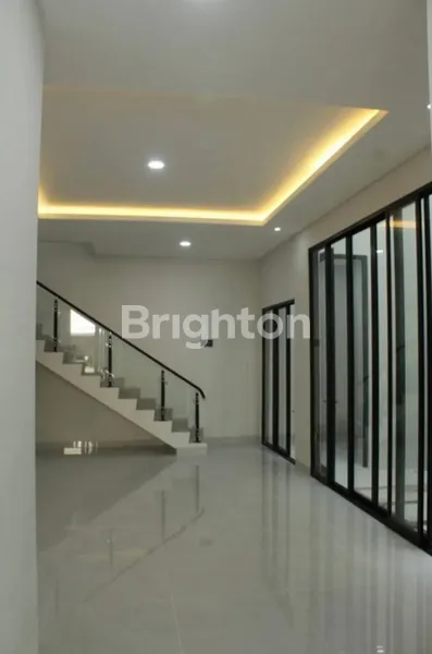 image TURUN HARGA DIAN ISTANA LEBAR 8 BARU GRESS SIAP HUNI DEKAT GRAHA FAMILI (2)
