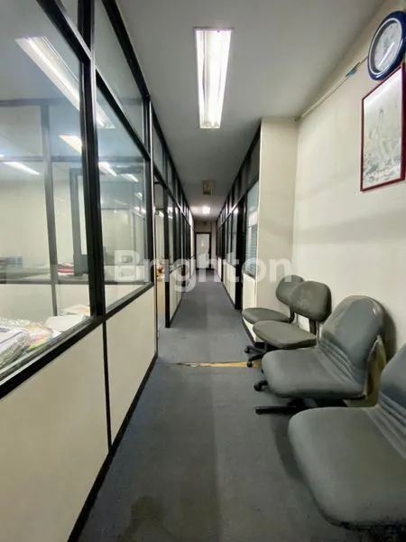 image DIJUAL CEPAT TURUN HARGA 20M \U25B6\UFE0F 17M RUKO JL. ALAYDRUS, PETOJO UTARA, JAKARTA PUSAT (5)