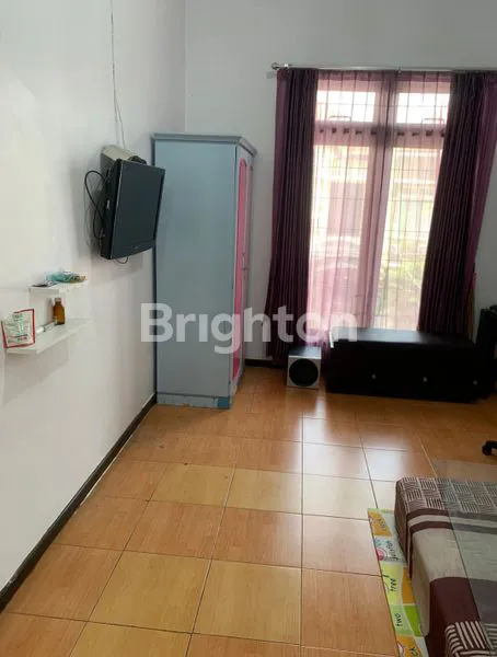 image RUMAH SECONDARY TERAWAT DI GRAHA SAMPURNA, 2 LANTAI, LOKASI DEPAN  (6)