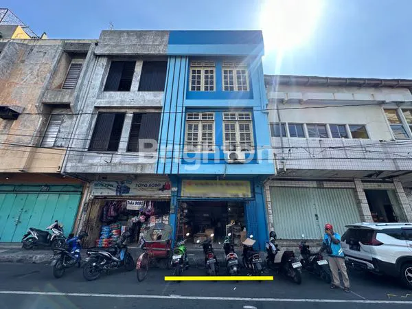 image RUKO PUSAT BISNIS UTAMA YOS SUDARSO SOLO DAERAH STRATEGIS (1)