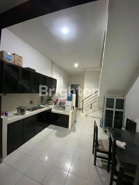 image RUMAH JELAMBAR 3LANTAI GROGOL JAKARTA BARAT  (2)