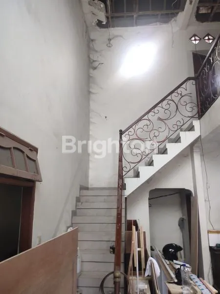 image RUMAH 2 LANTAI (6)